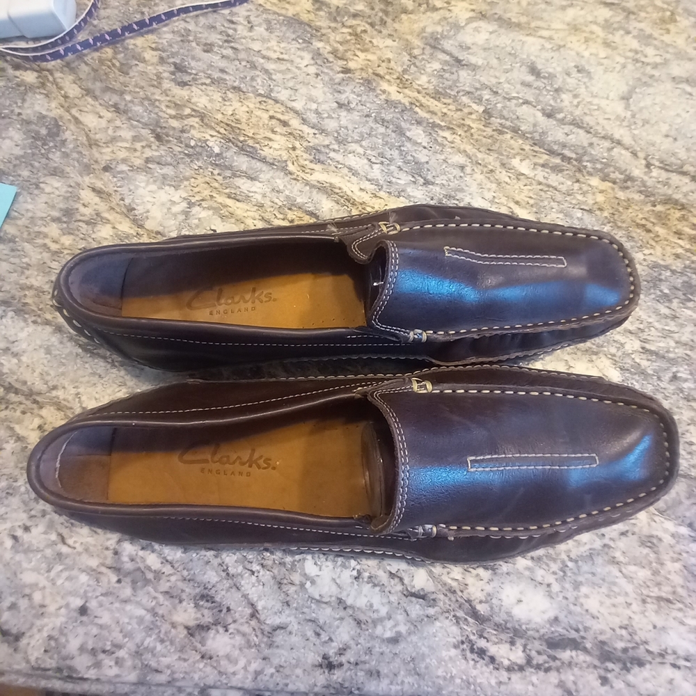 Mens CLARKS england.  Leather Mocs. 10.5